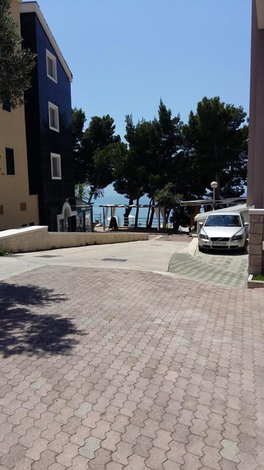 Guesthouse Mario&Marina Makarska Eksteriør billede